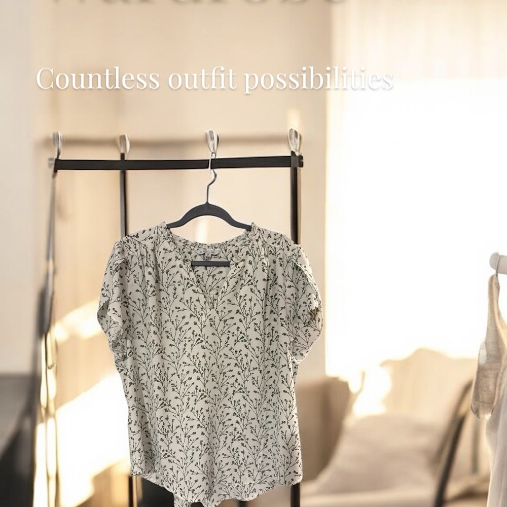 41 Hawthorn Cream Green Flutter Sleeve Blouse